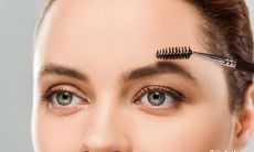 详解：右眼眉上双痣女人命运之深度探索 - 眉头、眉尾均具痣面相解析