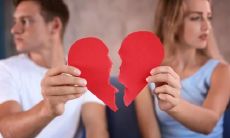 探究感情线末端呈羽毛状的手相到底预示着什么样的命运走向？