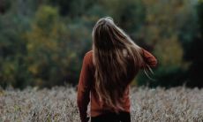 女孩头发粗硬真的会使命运不济吗?