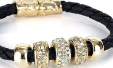 本命年如何选择转运珠？建议佩戴几枚转运珠能提升吉祥运势？