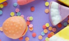 在属鼠本命年,是否能佩戴金制老鼠饰品,并探讨如何消解与生肖相关的困境?