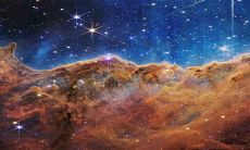 2023年1月1日元旦日，每日五行穿衣建议：探究五行相生相克，选择合适颜色，让您气场更强，元旦穿什么颜色衣服好？