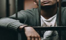 重新定义标题:出狱前需准备的物品清单及拘留所服装处置方法