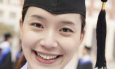 女性上嘴唇瘦下嘴唇厚含义揭示:面相揭示女性福气喜庆之路