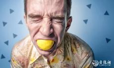 抗衰老关键:一笑就有鱼尾纹面相,将影响运气的恶性循环加剧