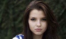 一个人突然面容增美的原因及其对个人和社交生活的影响有哪些?