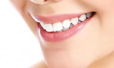 嘴角下方长一颗痣到底好不好？痣长在嘴巴哪个部位更加优越呢？