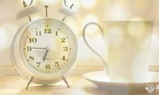 2024年是否为闰年？若闰年，则其中是否存在闰月？如果存在，该闰月为第几个月？