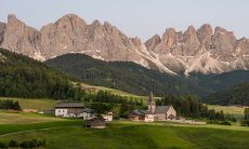 2023年属马生肖人的完整运程预测:在事业和爱情方面将实现双重丰收!