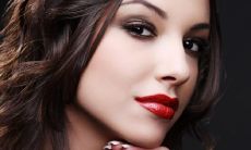 下巴凹陷深且承浆的面相意味着什么?