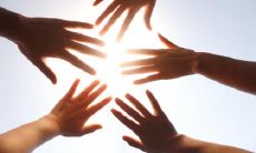 上薄下厚嘴唇的面相特征揭示:厚唇女性的面相性格与前途如何?