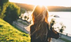 美人尖如何塑造女性的命运:面相解析与命理研究