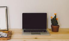 如何根据光线和空间布局最佳摆放镜子的详细说明和示意图