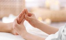 如何通过痣相来吸引宠爱老公?哪些部位长痣最容易讨得丈夫青睐?