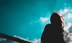 女性露齿而笑是否真的能影响命运?哪种牙齿形状最有利于财富与幸福?