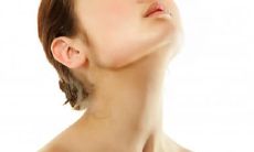 男性左侧颈部有痣,是否吉祥?不同位置痣的面相学解析,带你揭秘痣与命运之间的奥秘!