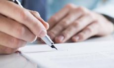 男性脖子左侧的痣意味深长吗?了解脖子痣的影响及意义!