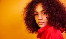 头发遮挡眉毛会对面相产生好坏影响吗?哪些发型应避免?