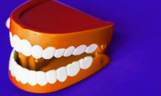 据说,做梦掉牙是真的会死吗?