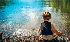 子夜诞生的男孩：会不会陷入桃花缭绕的情感纠葛？性格分析揭示真相