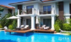 如何选取山形风水中的优质阳宅:解析宅址格局、环境因素与屋内设计要素的影响