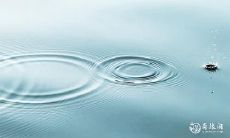 八字五行缺水的影响,与传统观念不同的是,八字没水反而好?