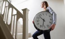 眼睛凸大的女性面相透析:她们的命运与性格如何?