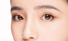 女性拥有雀斑面相对于长相没有雀斑的女性更为吸引人吗?我们该如何观察并理解雀斑面相?