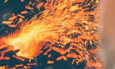 女孩霹雳火命好吗