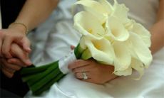 2023年2月1日适合订婚吗 是订亲黄道吉日吗