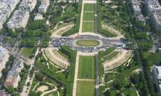 柏炜姓名评分90分