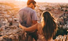 属虎男人爱上一个女人的表现 属虎男一见钟情的生肖女