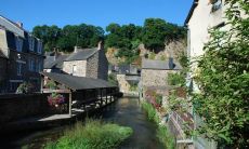 昌亚伟姓名评分80分