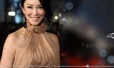 闵炜姓名评分93分