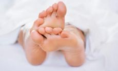 夫妻宫凹陷的女人面相会怎样 要怎么改善