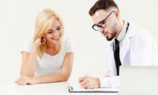 女人有三条颈纹是富贵相吗