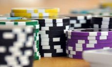 打牌坐哪个位置会赢 偏财运的方位