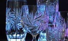 进门见水晶好不好