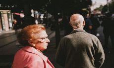 中年丧偶是谁的报应 是哪一方命不好