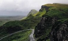 开车遇到结婚车队好不好 怎么办