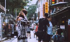 为什么说狗遇马就能富 在一起的财运变化