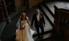 龙虎相斗必有一伤是什么意思 相配婚姻夫妻结局如何