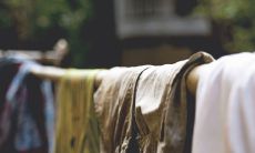 大门门口晒衣服好不好