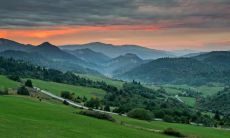 骆倩贇姓名评分89分