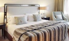 2022年农历十一月初四是乔迁吉日吗 可不可以搬家入宅