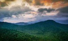 很难和同事融洽是因为办公室的不良风水格局。