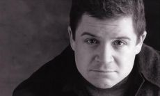 钱俊美姓名评分90分