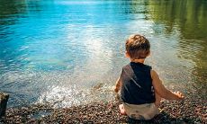 秋分出生男孩运势，2020鼠年秋分出生的男孩八字缺木起名